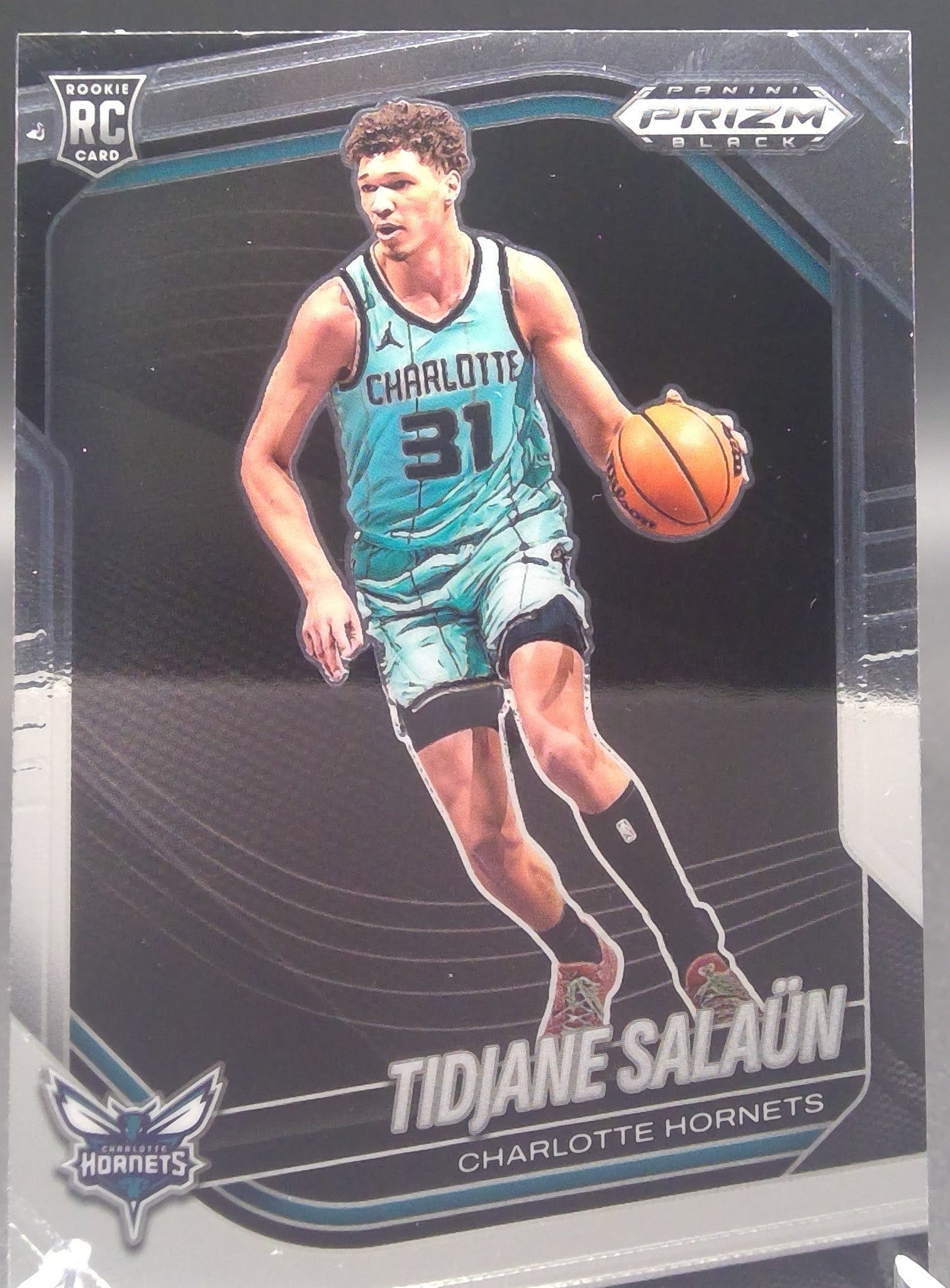 Tidjane Salaun #6
