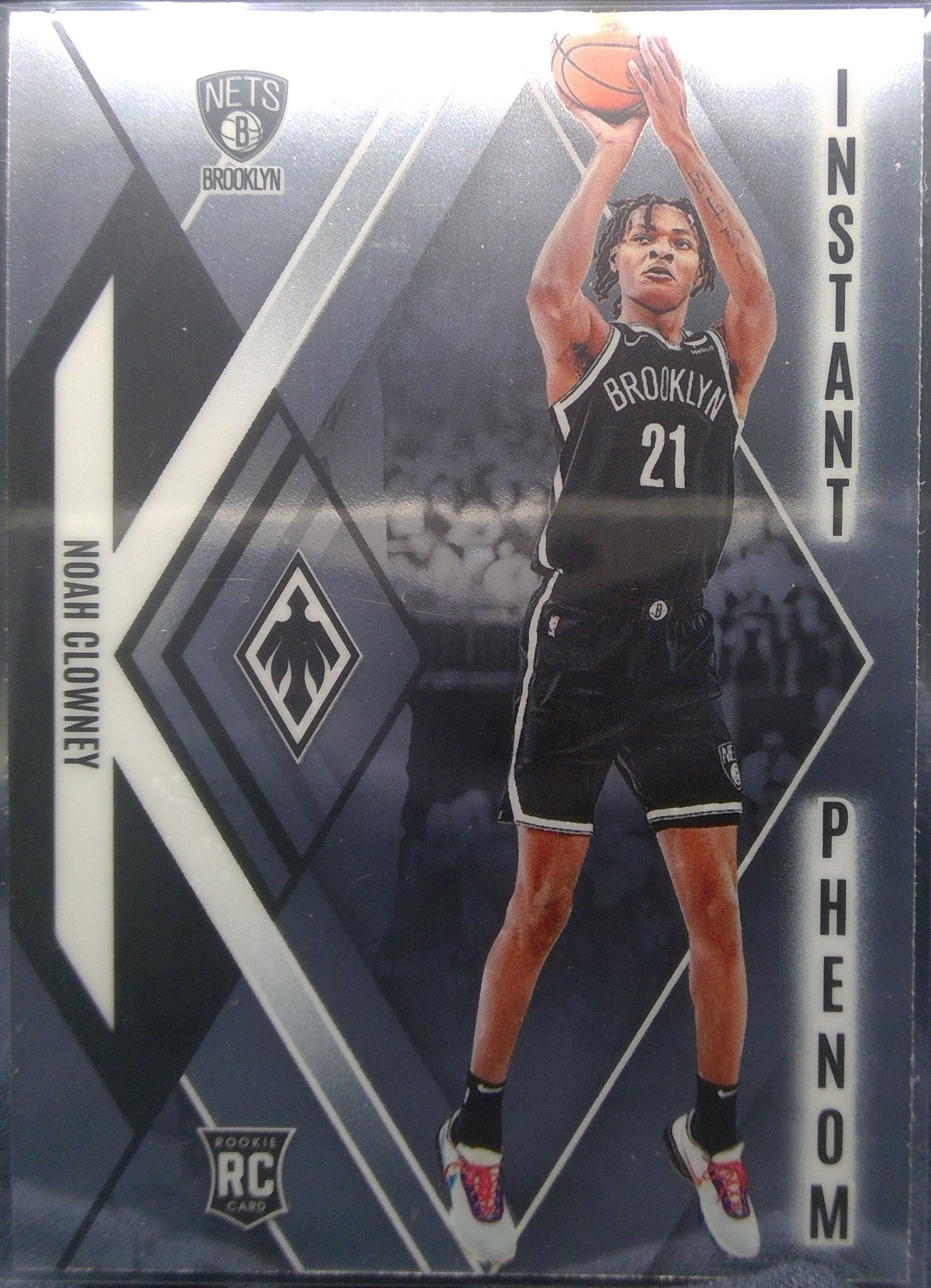Noah Clowney #8